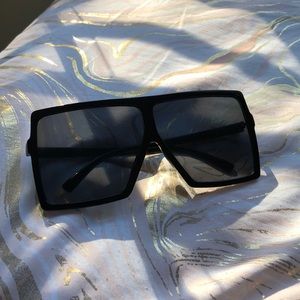 Oversized square Sunglasses